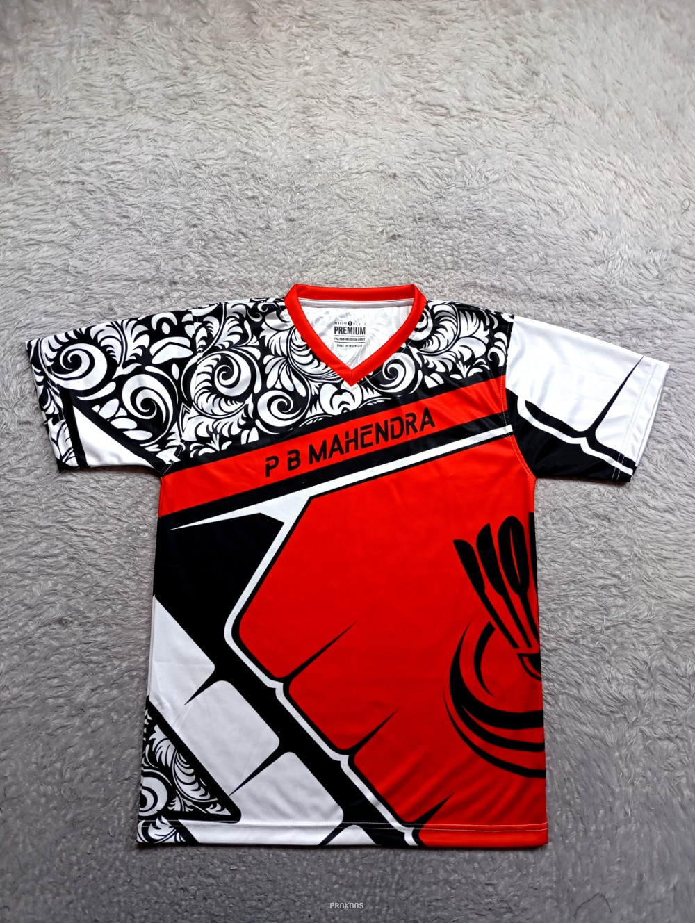 Jersey Badminton Merah-Hitam-Putih dengan Motif Floral dan Logo - Jersey Custom PROKAOS
