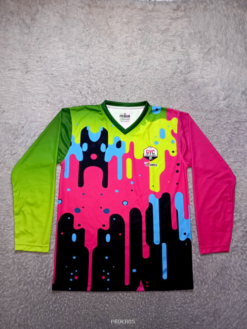 Jersey Gowes: Desain Abstrak Warna Cerah dengan Logo CYC - Gambar 3