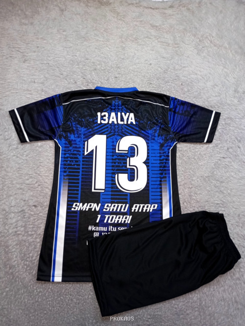 Jersey Blackhawk Smash: Hitam-Biru dengan Nomor 13 - Gambar 2