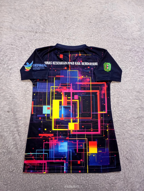 Jersey Hitam Desain Abstrak Warna-warni dengan Logo GERMAS - Gambar 2