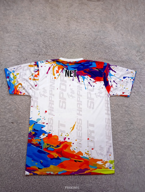 Jersey Olahraga Putih dengan Desain Cat Splash Warna-warni - Gambar 2